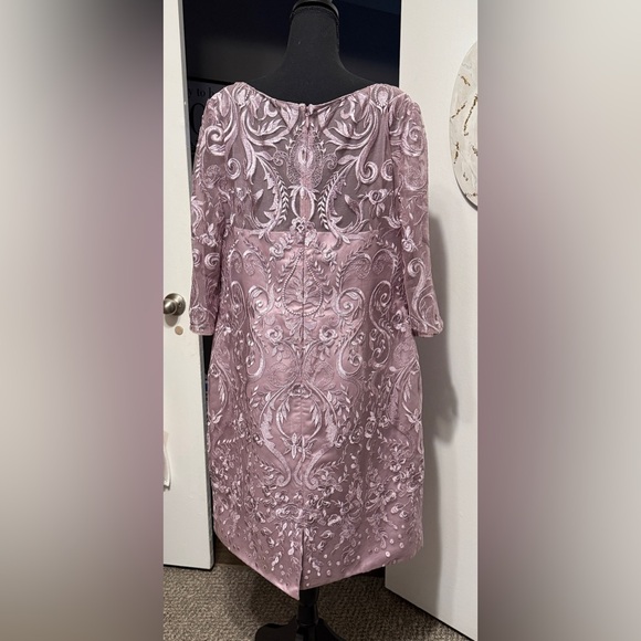 JJ's House Sheath Scoop Neck Lace Mother of the Bride Dress | Size 20W - Picture 6 of 9